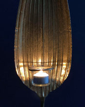 Load image into Gallery viewer, Large Metal Leaf Tealight Holder