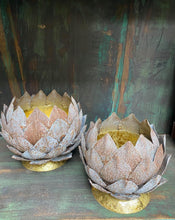Load image into Gallery viewer, Metal Lotus Votive