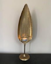 Load image into Gallery viewer, Large Metal Leaf Tealight Holder