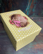 Load image into Gallery viewer, Gift Boxes