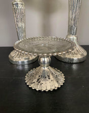 Load image into Gallery viewer, Glass Plate Stand with Dotted Edge
