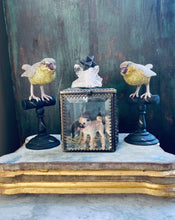 Load image into Gallery viewer, Glitter Bird On Stand